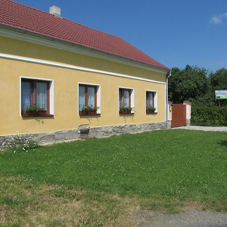 Pension Otevek Trhove Sviny Exterior photo