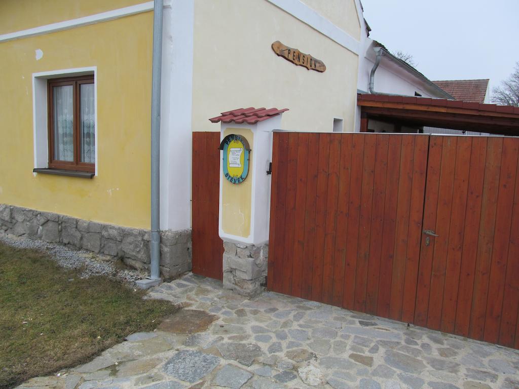 Pension Otevek Trhove Sviny Exterior photo